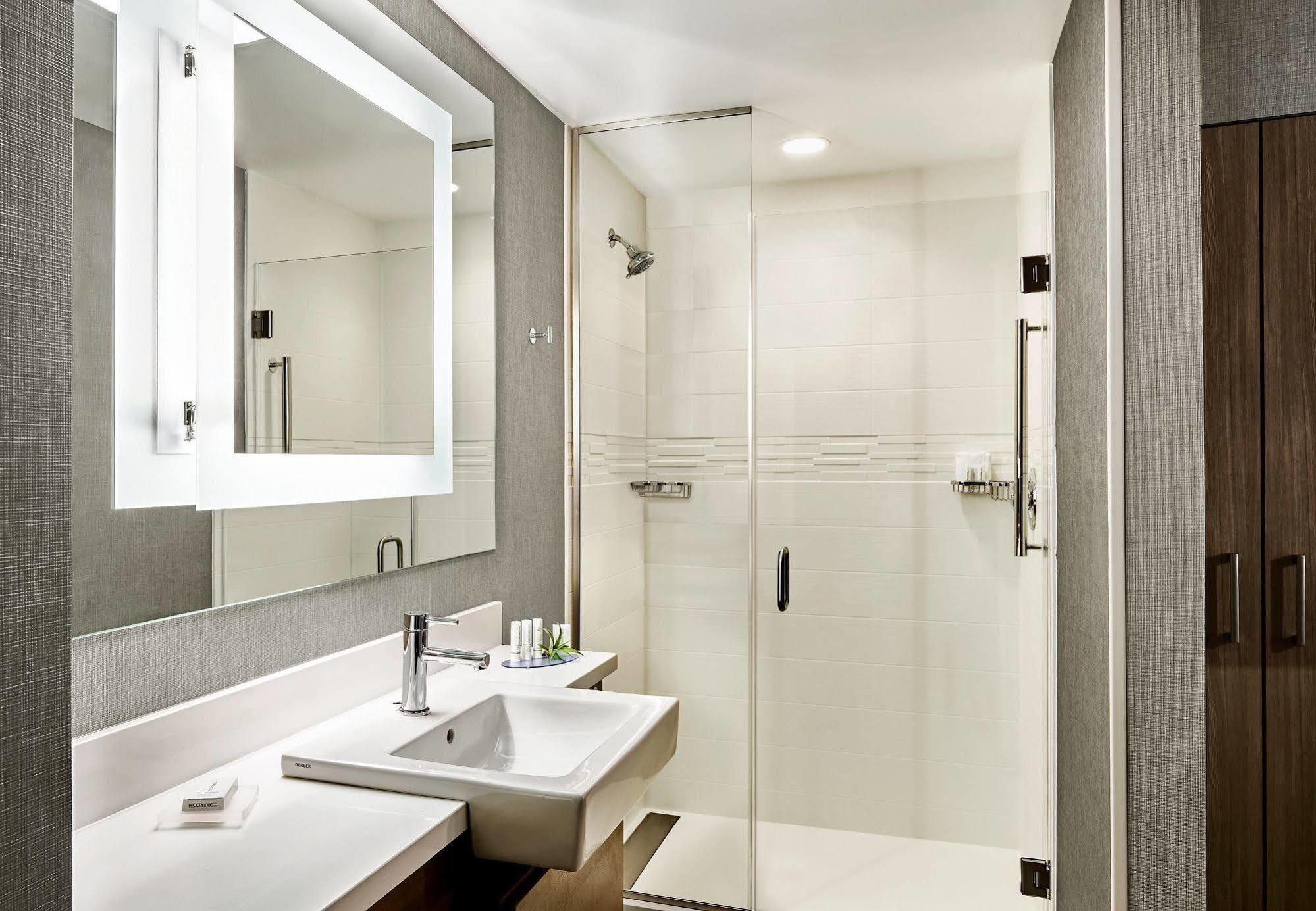 Springhill Suites By Marriott Huntington Beach Orange County Exteriör bild